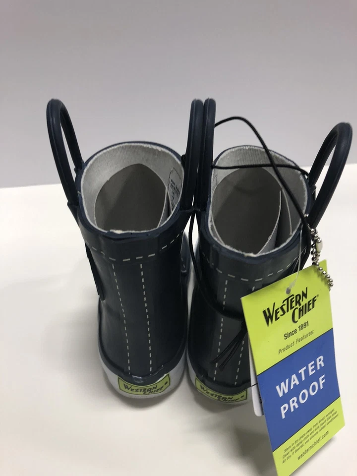 Bota de lluvia impermeable Western Chief para niños negra talla 7 M niño pequeño Foto 3 de 4