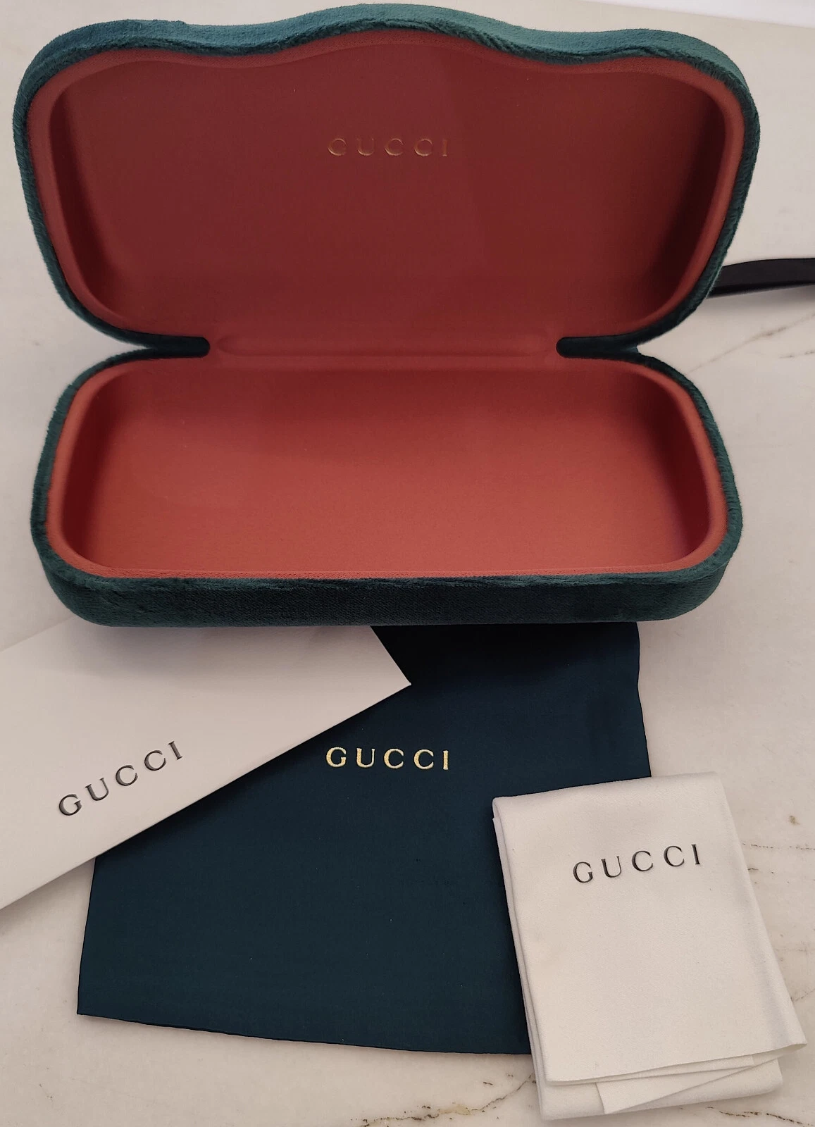 GUCCI NEUF étui lunettes de soleil boîte à lunettes ORIGINAL GRAND Italie pochette VELOURS vert