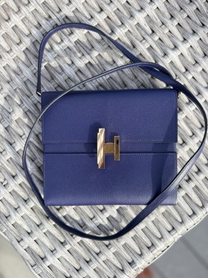 HERMÈS Cinhetic To Go Crossbody Bleu Encre Chevre Chamkila Leather  COA