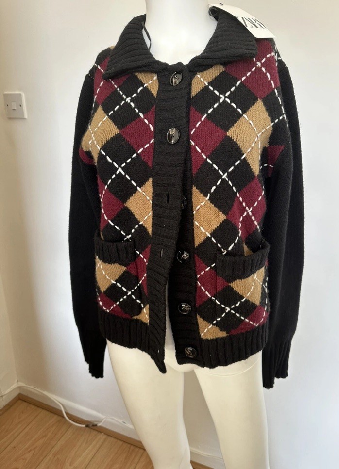 Zara DIAMOND PATTERN KNIT CARDIGAN