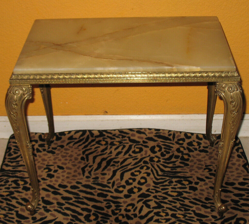 Hollywood Regency Onyx Marble Top and Brass Base Single Nesting Side Table