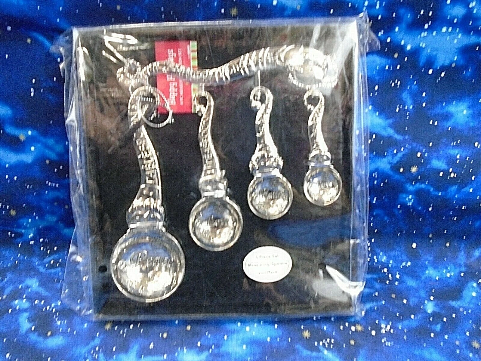 Ganz 4 Piece Set Measuring Spoons and Rack Happy Holidays Snowman EX19450