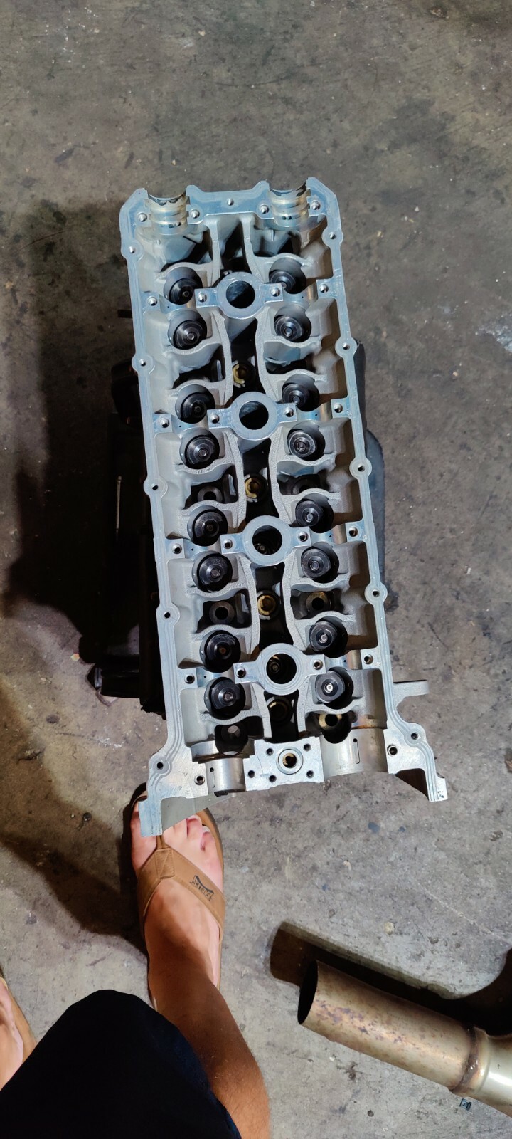2004-2008 MASERATI QUATTROPORTE M139 RIGHT SIDE ENGINE CYLINDER HEAD 4.2L OEM