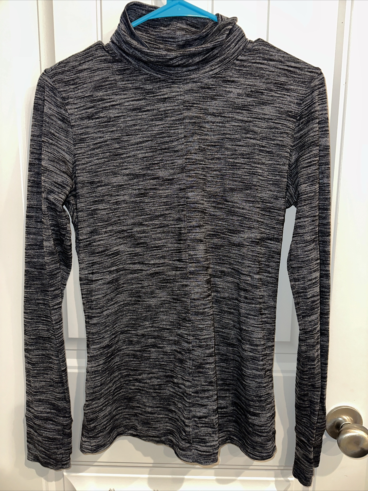 Lululemon mockneck split back pullover sleeve Shi… - image 1