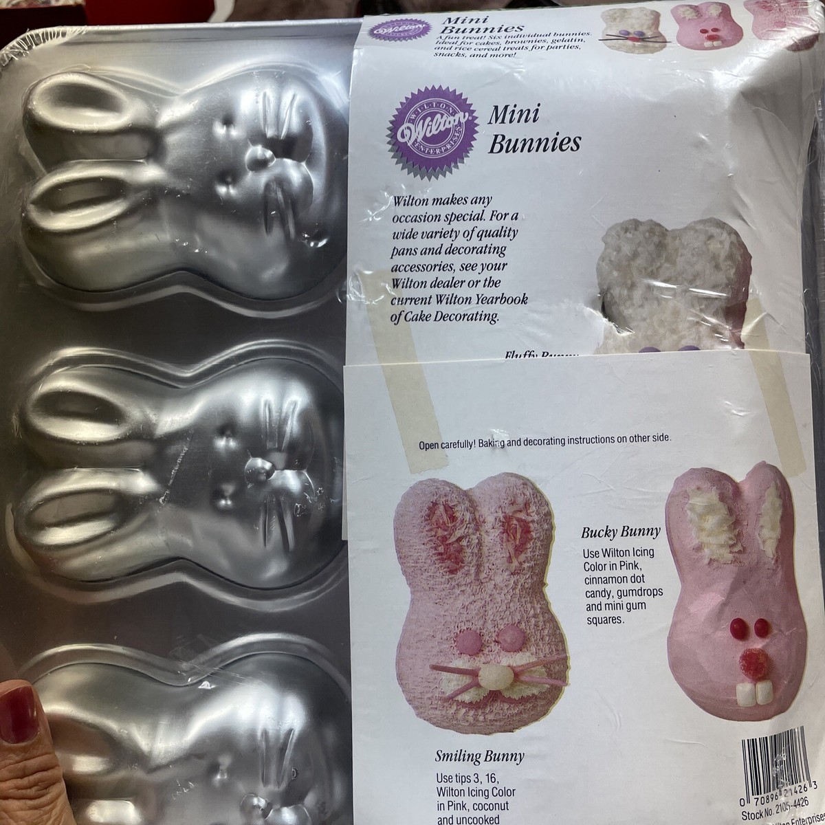 1991 Wilton Mini Bunnies 2105-4426 Cake Pan New in original