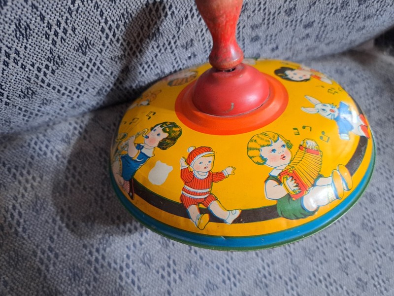 Antique vintage toy spinning top 1920's/30's a J. Chein Toy
