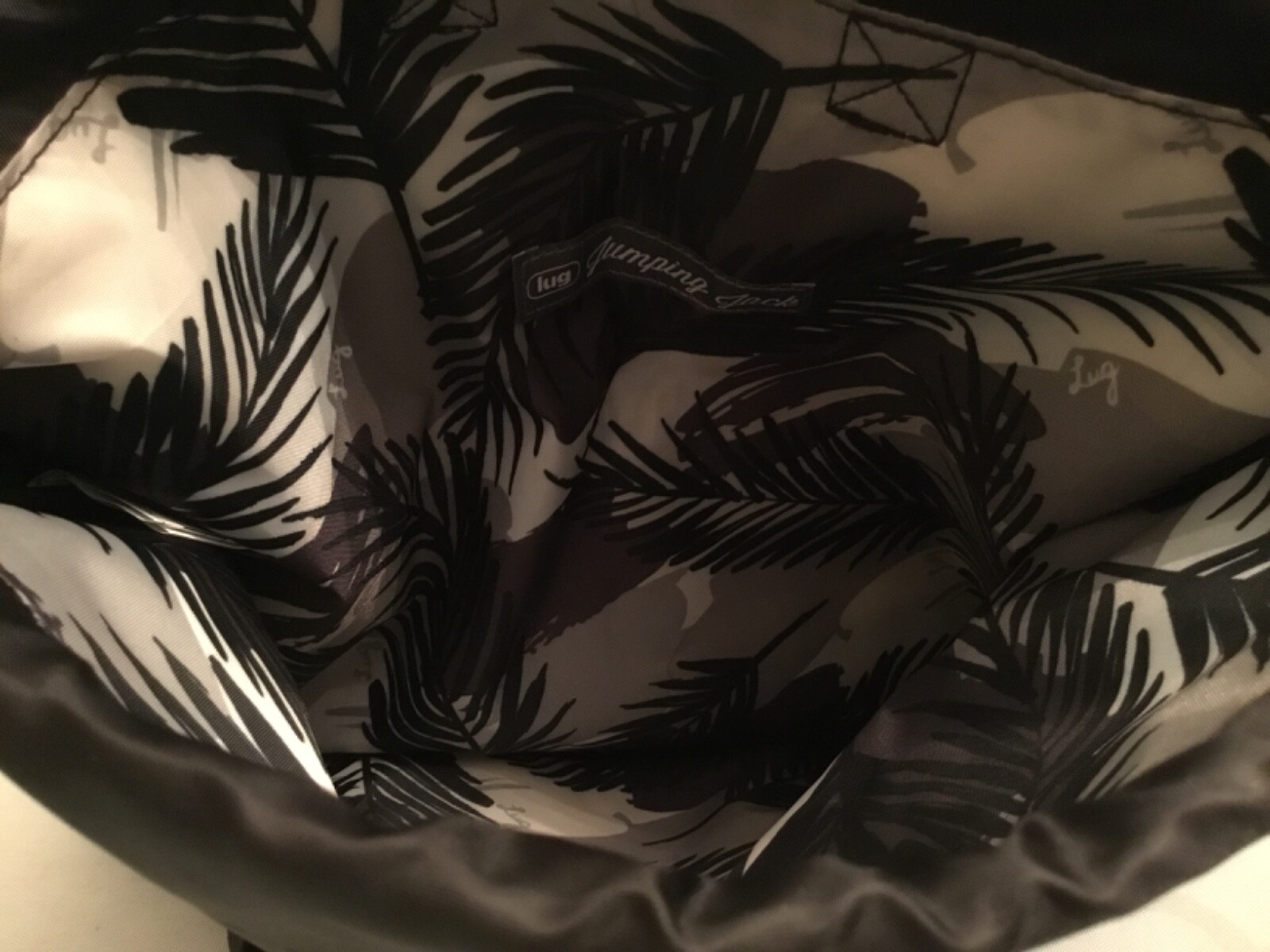 LUG JUMPING JACK DRAWSTRING BACKPACK - 2 colors t… - image 5