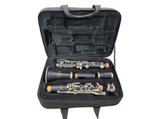 Vintage Bundy Clarinet w/ Hardcase  AZP030602 