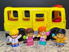 Fisher Price Little People Big Yellow School Bus Musical Light Up Figures