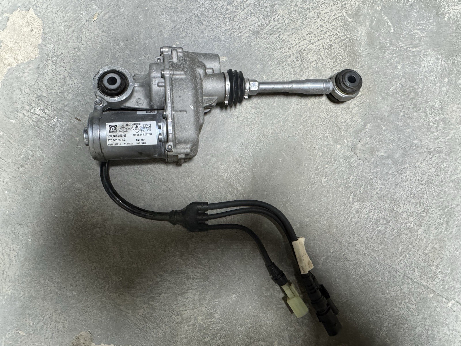 Lamborghini Aventador SVJ S Left Rear Wheel Steering Actuator OEM 470501397C