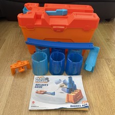 Hot Wheels Track Builder Barrel Box GCF91 Stunt Set komplett ohne Auto Mattel