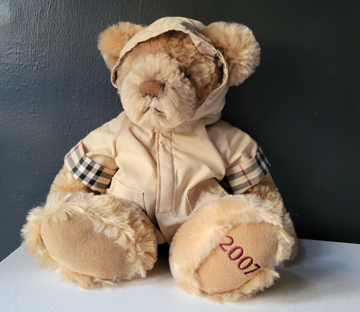 AUTHENTIC BURBERRY 2007 PLUSH ULTRA SOFT TEDDY BEAR with NOVA PLAID TRIM  JACKET