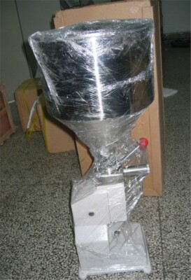 Manual Filling Machine New For Cream / Shampoo / Cosmetic 5~50ML zn