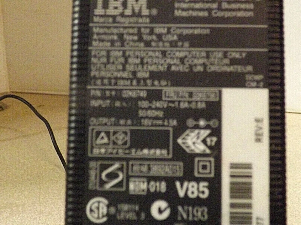 ADAPTADOR AC ORIGINAL IBM 02K6749 SALIDA: 16V - 4.5A Foto 2 de 4