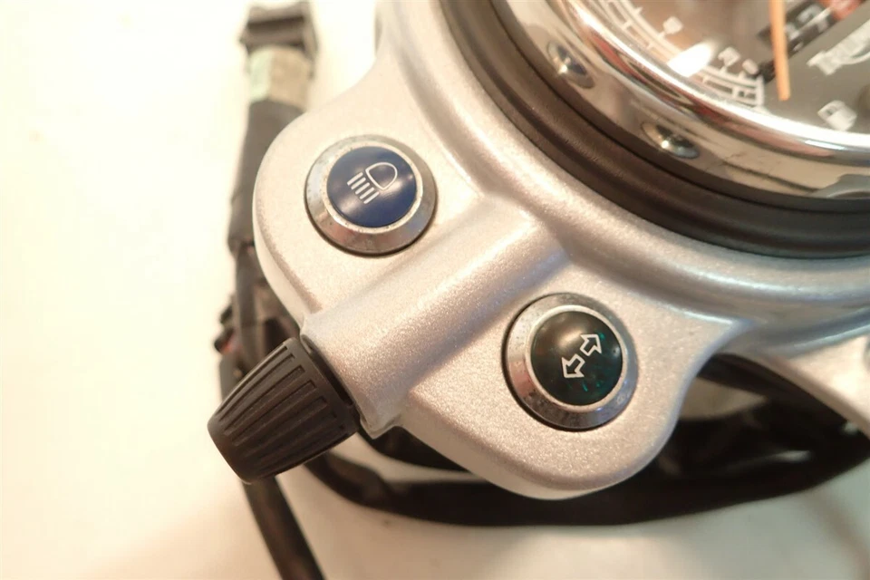 Triumph Scrambler 900 EFI speedo speed meter gauge cluster T2503155 - Image 4 of 4