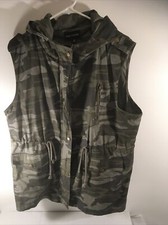 Zenana Outfitters 2x Vest Zip Up With Buttons Hoodie