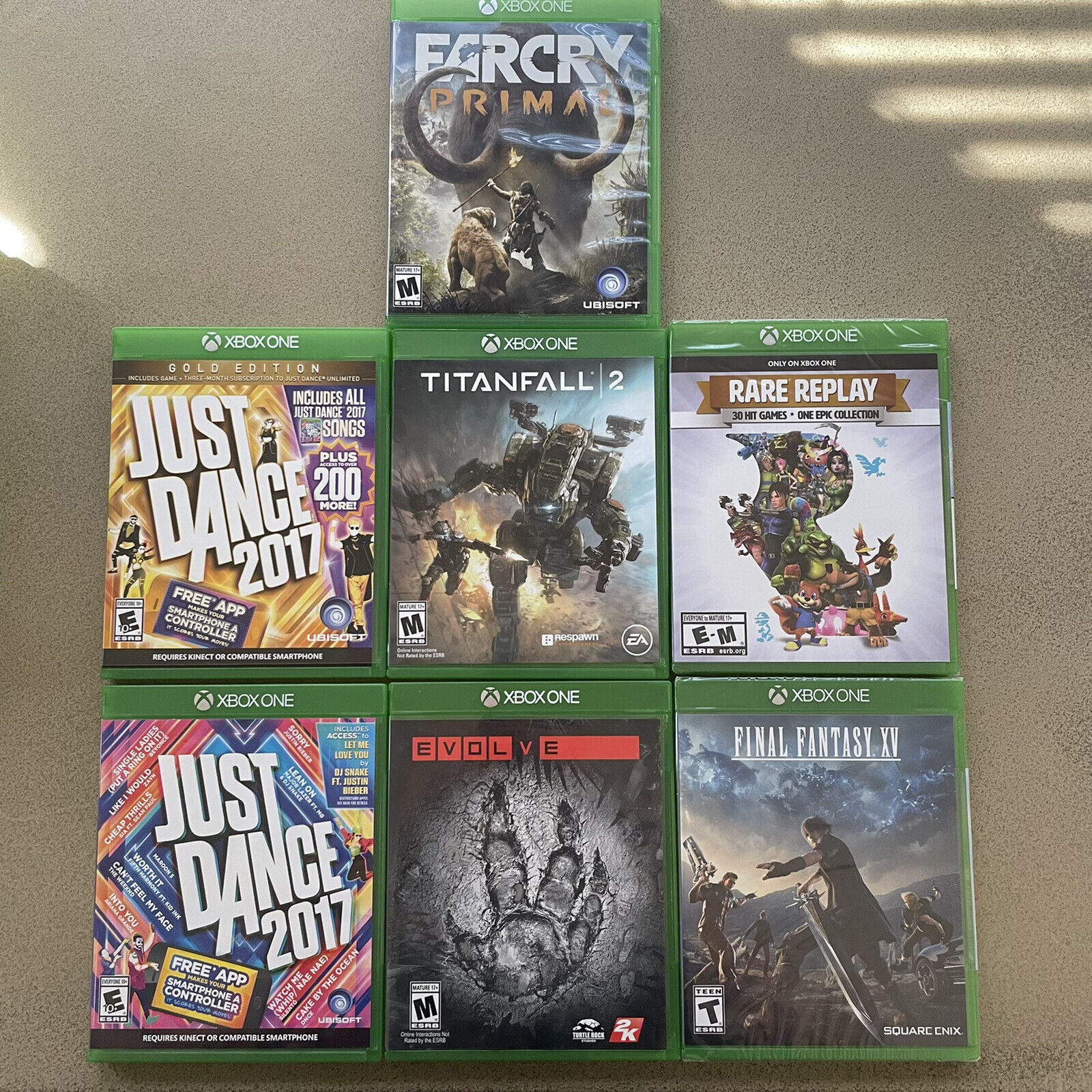 video games lot (XBOX ONE, XBOX360, PS5)