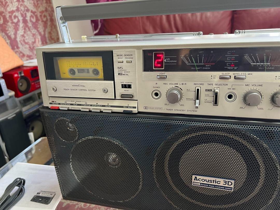 AIWA CS-J88 Turbo Sonic 88 2BAND Radio Cassette Player