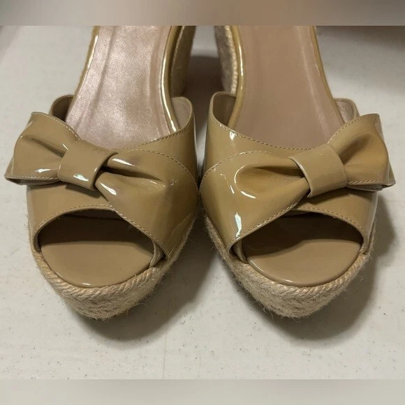 Sandali espadrillas Valentino beige in vernice taglia 40