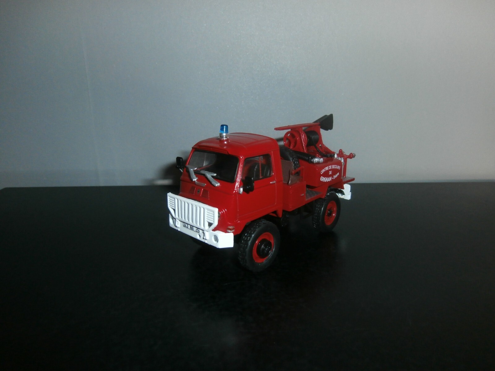 Camion Sinpar Castor CCFM Guinard-Incendie des Pompiers de la Drôme miniature miniature 1/43e