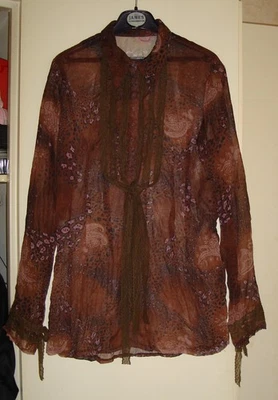 1 CHEMISIER ou CHEMISE tons de marron avec dentelle - Photo 1/3
