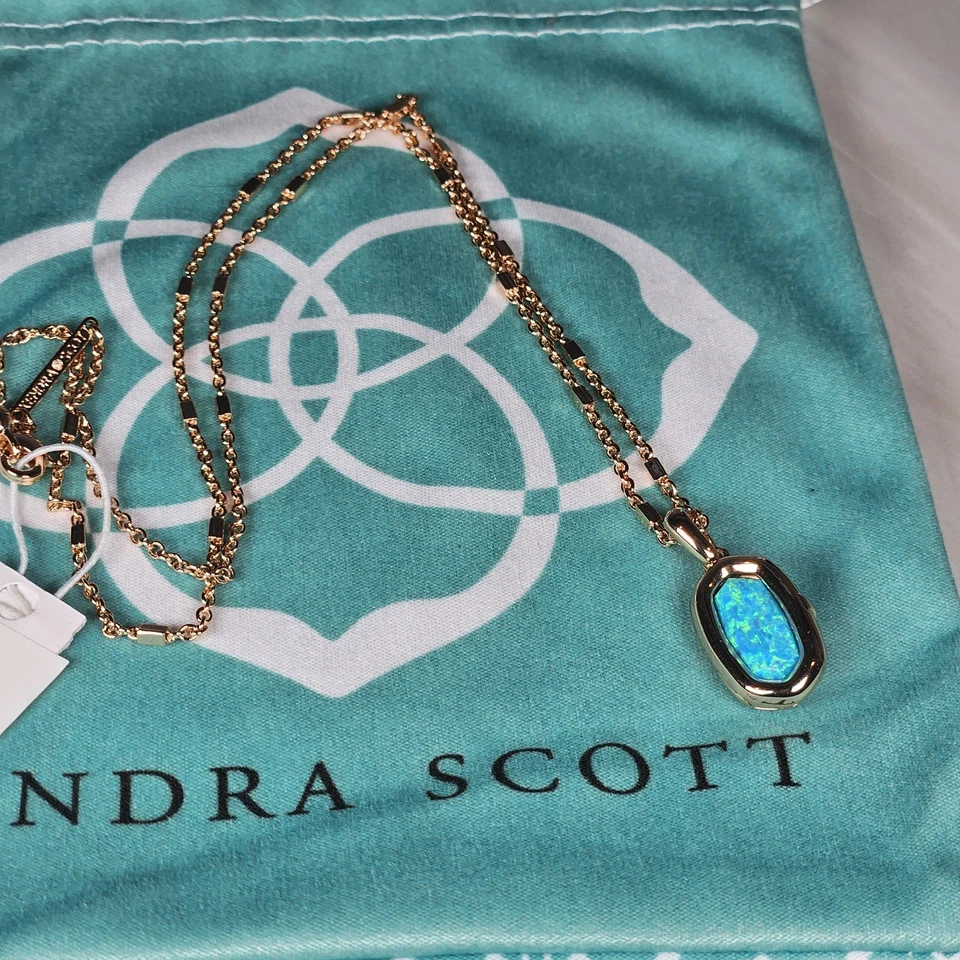Collar Colgante Medallón Kendra Scott Ellie Azul Kyocera Ópalo Oro Rosa Nuevo con Etiquetas Difícil de Encontrar Foto 4 de 4