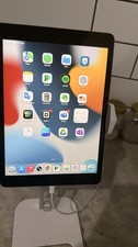 Apple iPad 9th Gen Wi-Fi 64GB Space Gray Very Good Condition