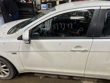 08-17 Mitsubishi Lancer Driver Left Front Door Diamond White Paint W13 08-17 Mitsubishi Lancer Driver Left Front Door Diamond White Paint W13