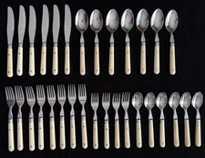 WASHINGTON FORGE WF Stainless 31 Piece Set MARDI GRAS  Off-White Ivory Cream