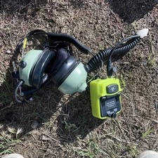 David Clark MODEL U9913-BSW Wireless Belt station & Headphones Model H9940