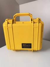 SeaLife ReefMaster SL201 35mm Underwater Film Camera w/ Hard Case  Care Kit