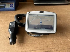 TomTom GO 710 Car Portable GPS Navigator Unit Set 4" LCD US/Canada Maps USA auto