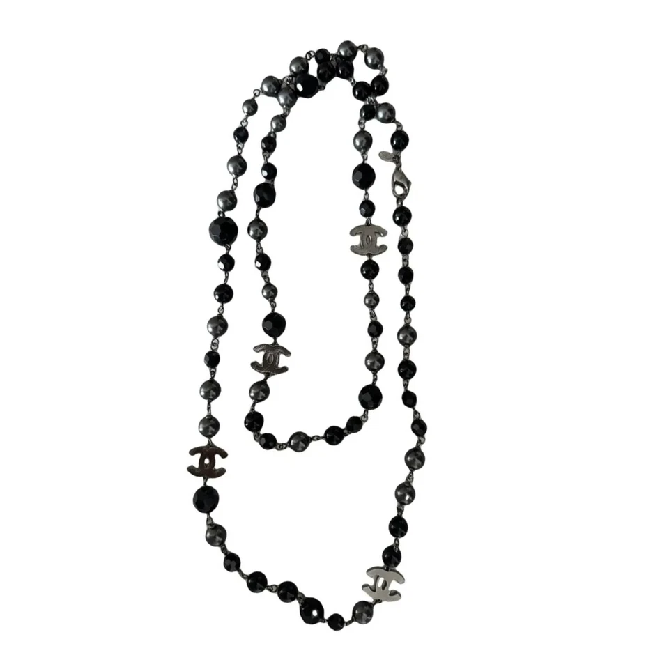 Подлинный Chanel длинный жемчуг CC ожерелье отличном черный серый серебряный логотип - Изображение 2 из 4