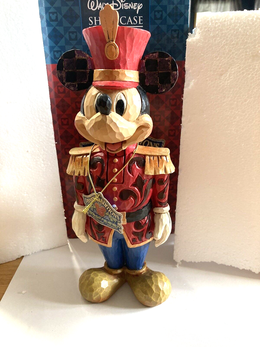 Jim Shore Walt Disney Showcase Collection Mickey Salutations