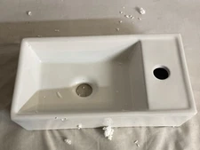 DeerValley White Ceramic Bathroom Wall Mount Sink Right Hand Small Wash Bowl