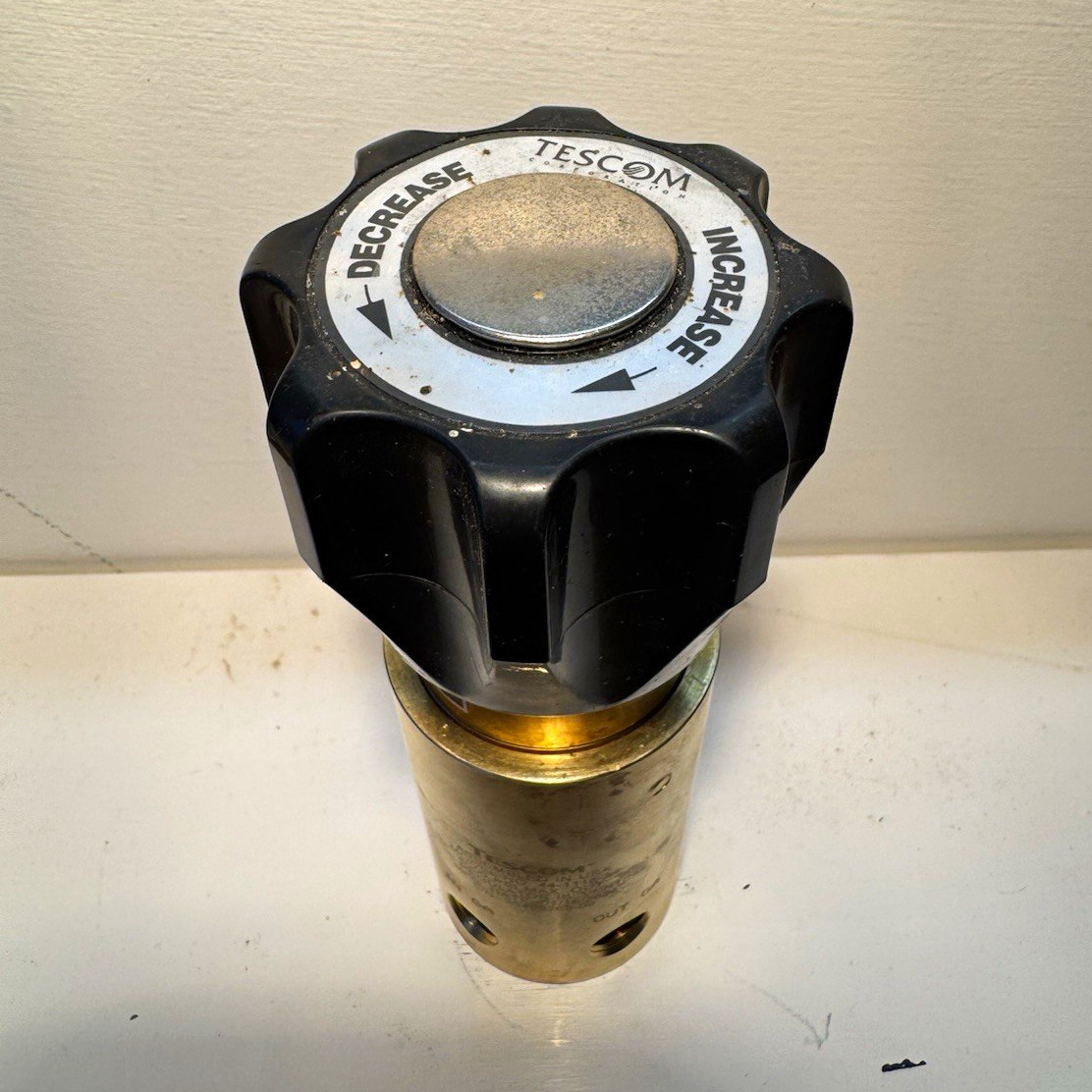TESCOM 44-1116-24 Industrial Air Pressure Regulator 6000 PSI 1/4 in/out Port