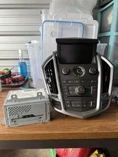 10-13 CADILLAC SRX CD NAVIGATION MAP SCREEN MONITOR RADIO STEREO CLIMATE OEM