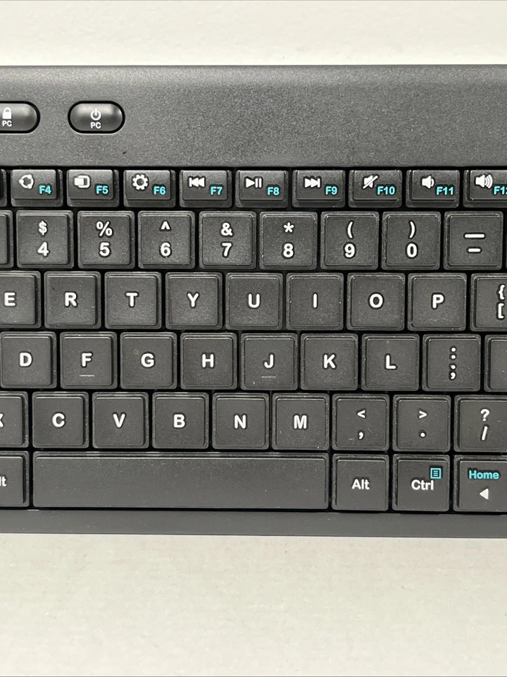 COMPACT Logitech Wireless Keyboard K400r and Trackpad WITH UNIFYING RECEIVER - Image 3 of 4