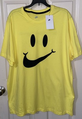 NEW Nike Smiley Face Shirt Mens XL Yellow Go The Extra Smile Short Sleeve READ