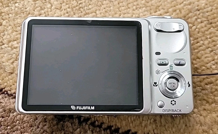 Fujifilm FinePix F650, photo 3 of 5