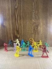 Vintage Lot 1N Plastic Toy Cowboy some Marx Figures Lot of 14