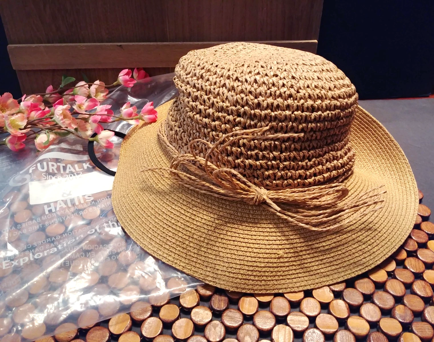 FURTALK Beach Hat , Women Summer Straw Sun Hat Wide Brim Crochet Hat Medium Lg