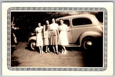 Vtg B&W Snapshot Four Young Women In Dresses By Vintage Car San Antonio Late