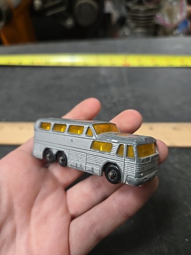 Matchbox 1960's Greyhound GMC Coach Bus England No. 66 - Picture 4 of 9