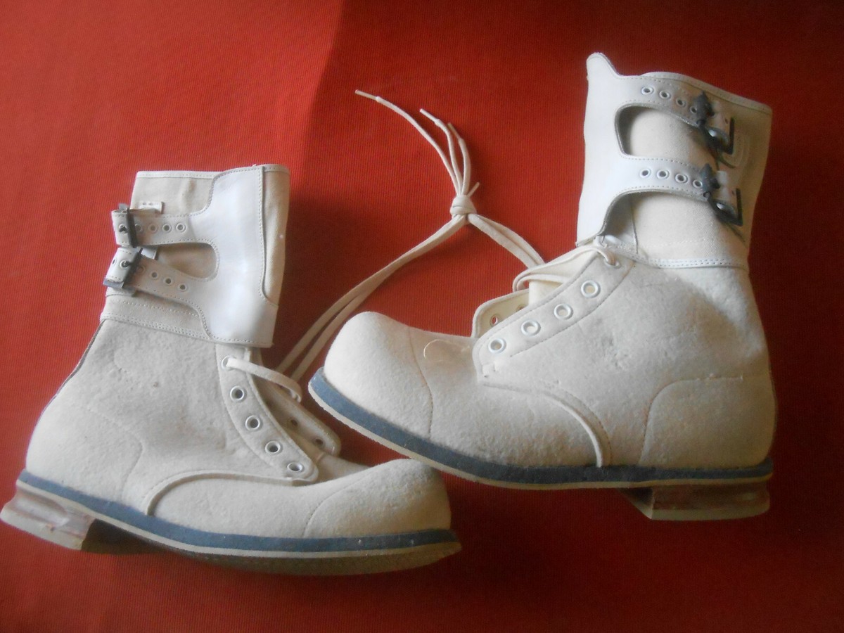 WWII 10TH MTN FELT DOUBLE BUCKLE BOOTS ARTIC ISSUE