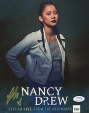 Leah Lewis Nancy Drew Autographed Signed 8x10 Photo ACOA