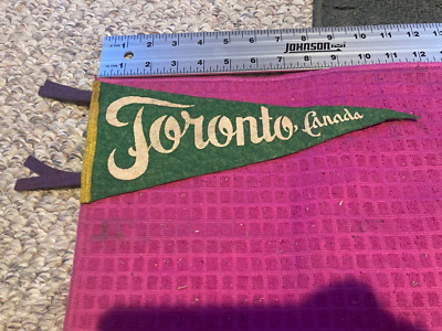VINTAGE Toronto ONT. ONTARIO Canada SOUVENIR Flag BANNER Pennant - FAST SHIPPER