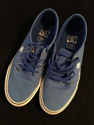 dc tennis shoes mens