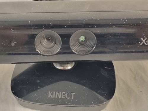 XBOX 360 Kinect Sensor Bar + 4 Games Bundle - Tested and Working - Picture 4 of 15