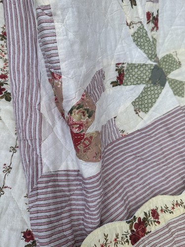 Vintage Patchwork Throw With Pillow Case - Picture 3 of 4